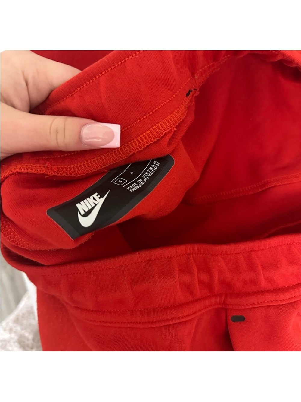 Nike Red Women's Jogger Sweatpants with Black Logo - Picture 4 of 4